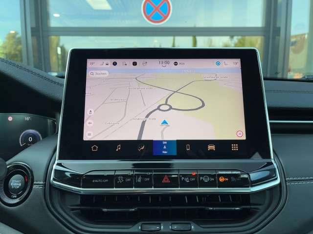 Fahrzeugbild eines Jeep Compass