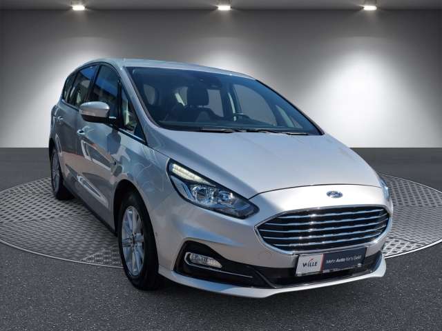 Fahrzeugbild eines Ford S-MAX