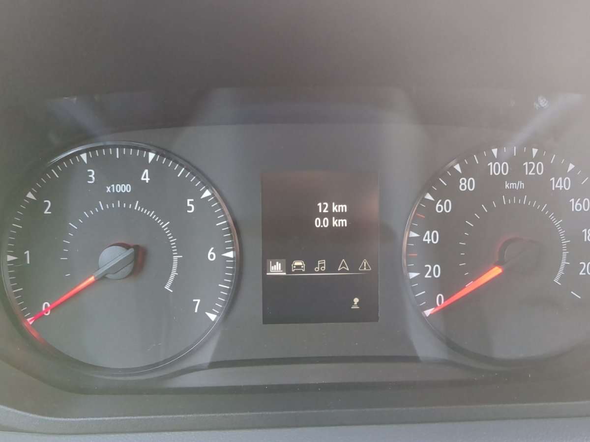 Fahrzeugbild eines Renault Master