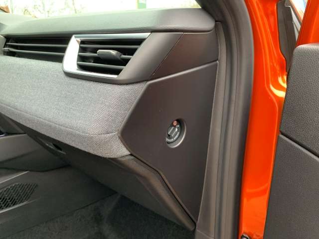 Fahrzeugbild eines Renault Clio