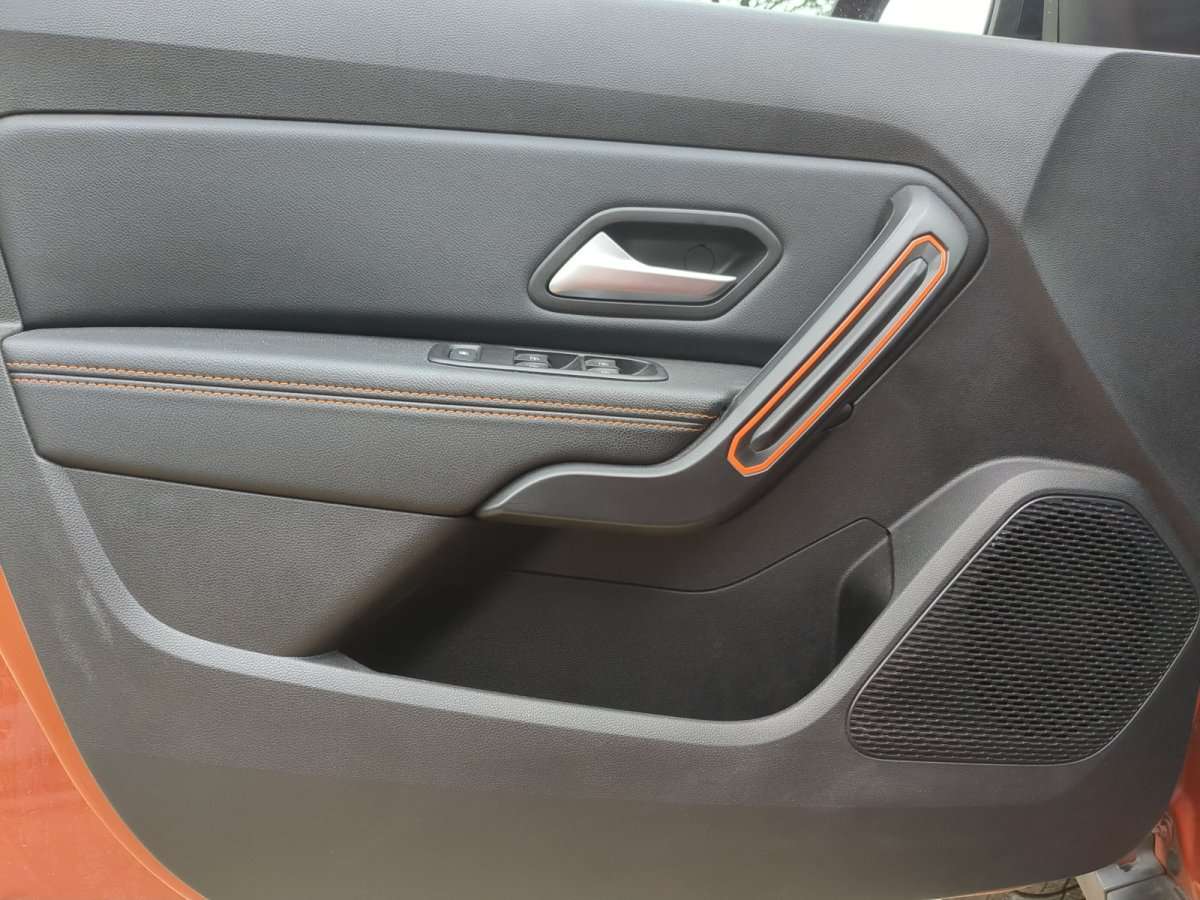 Fahrzeugbild eines Dacia Duster