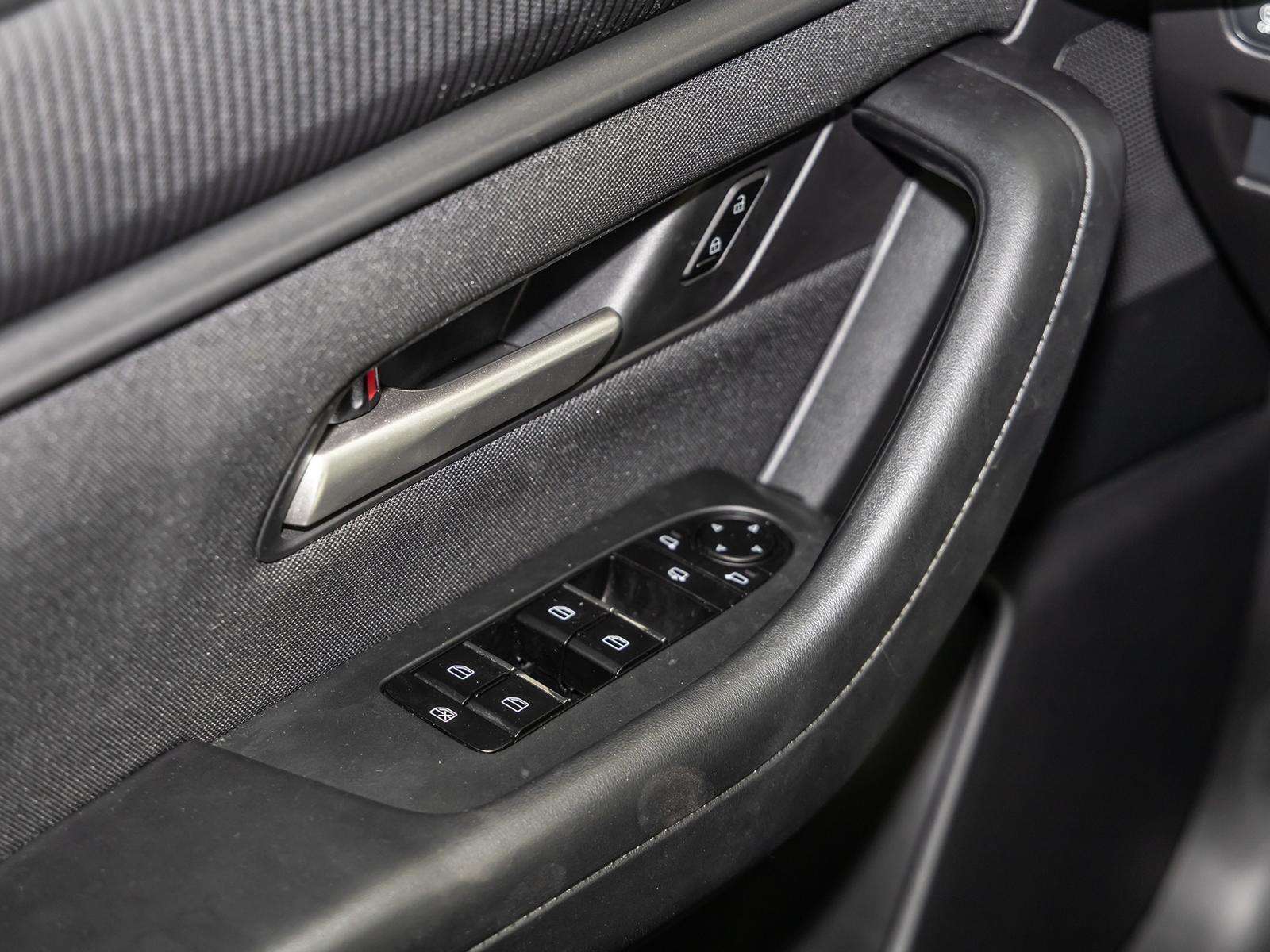 Fahrzeugbild eines Mazda CX-60