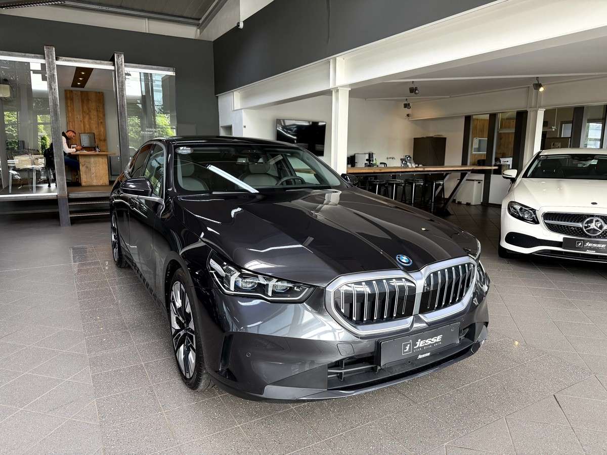Fahrzeugbild eines BMW 5er-Reihe