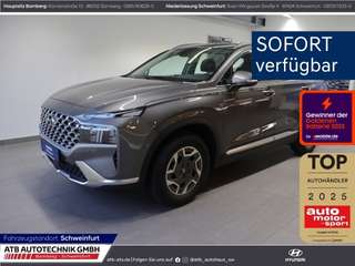 Schräge Frontansicht auf einen Hyundai Santa Fe , freigestellt