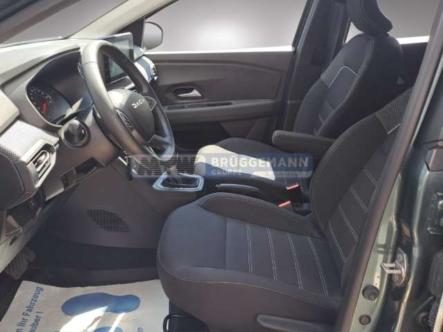 Fahrzeugbild eines Dacia Sandero