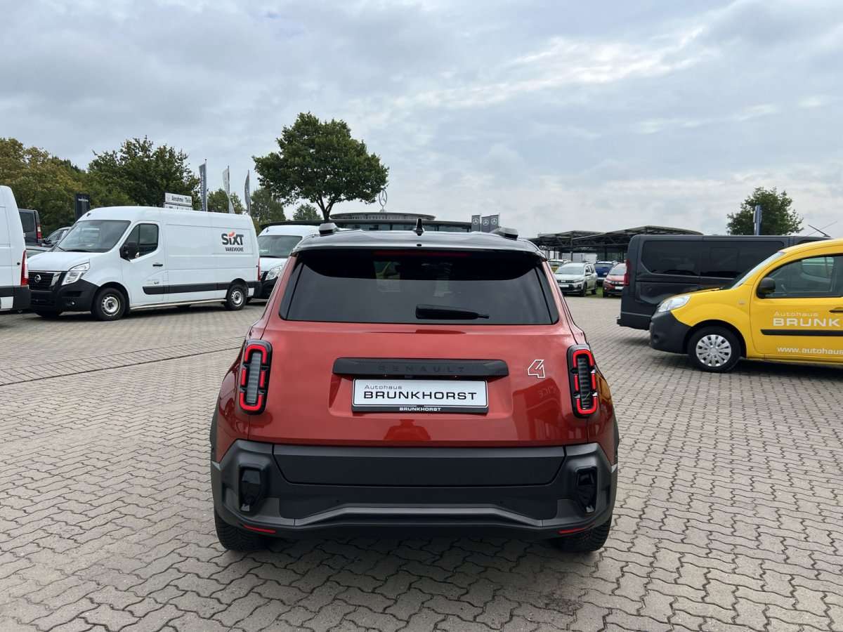 Fahrzeugbild eines Renault 4 E-TECH