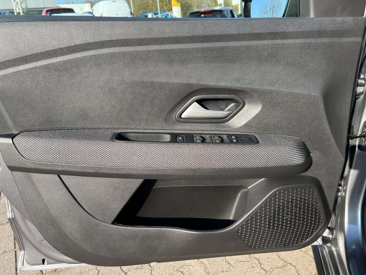 Fahrzeugbild eines Dacia Sandero
