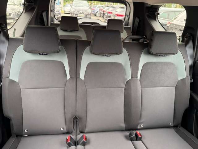 Fahrzeugbild eines Dacia Jogger