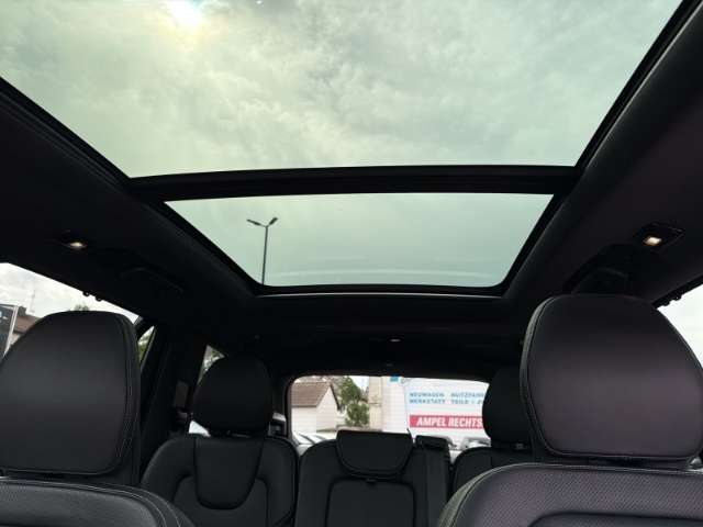Fahrzeugbild eines Volvo XC90
