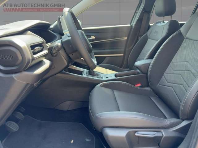 Fahrzeugbild eines Jeep Avenger