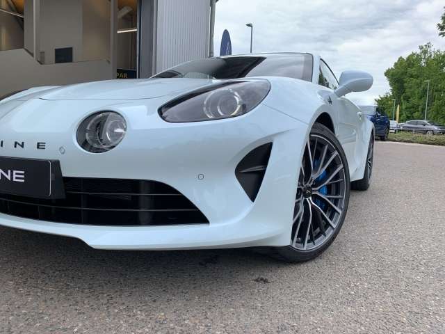 Fahrzeugbild eines Alpine A110
