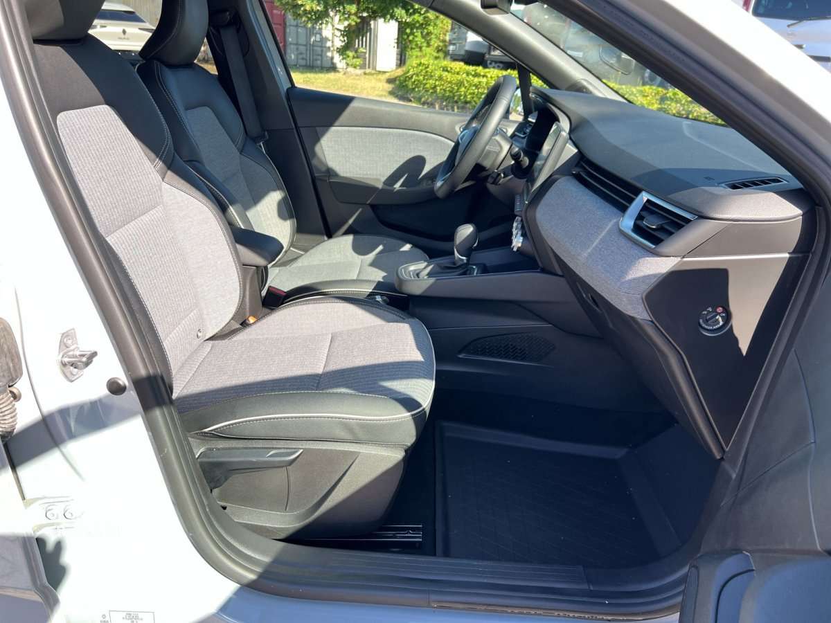 Fahrzeugbild eines Renault Clio
