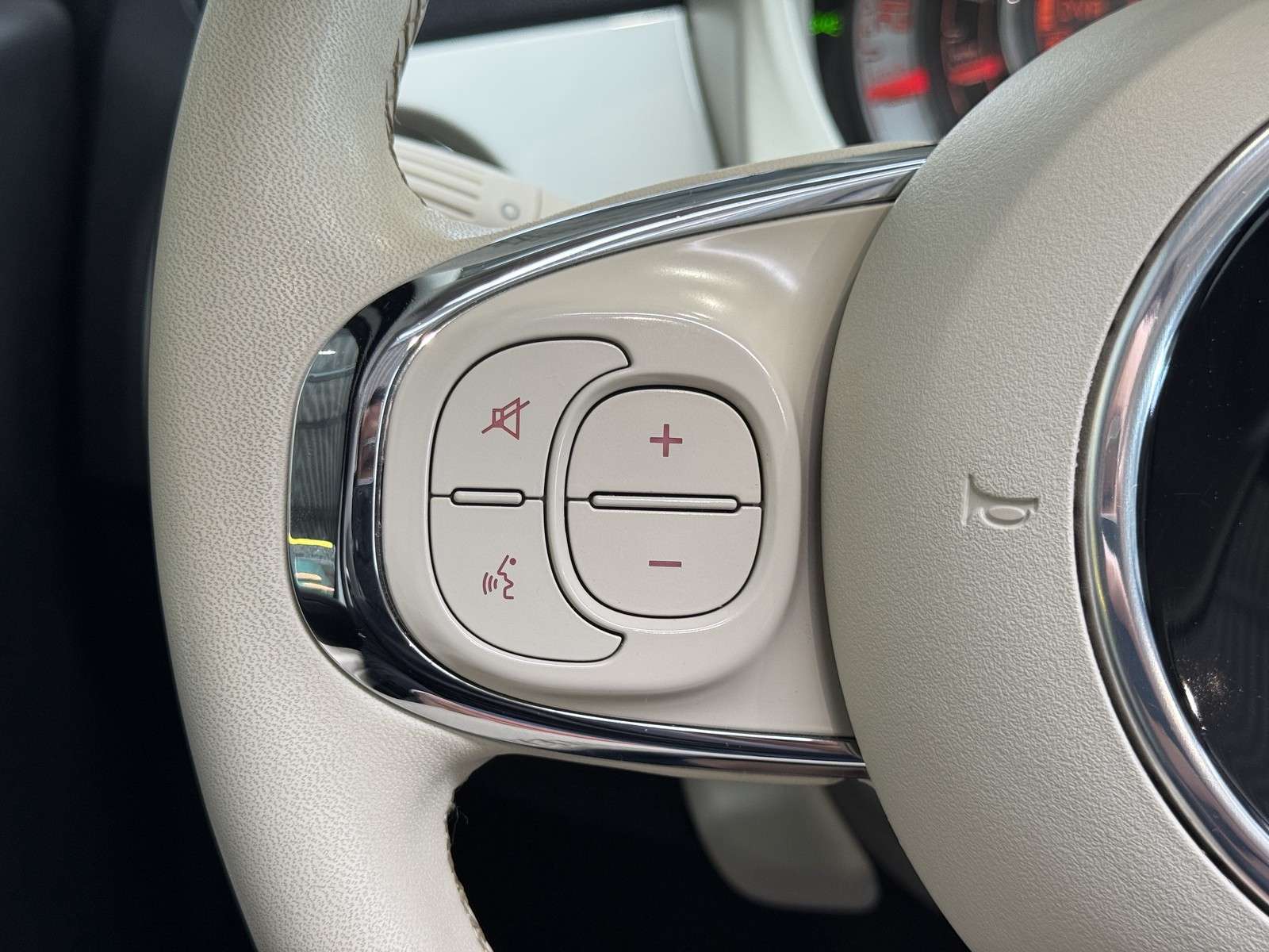 Fahrzeugbild eines Fiat 500