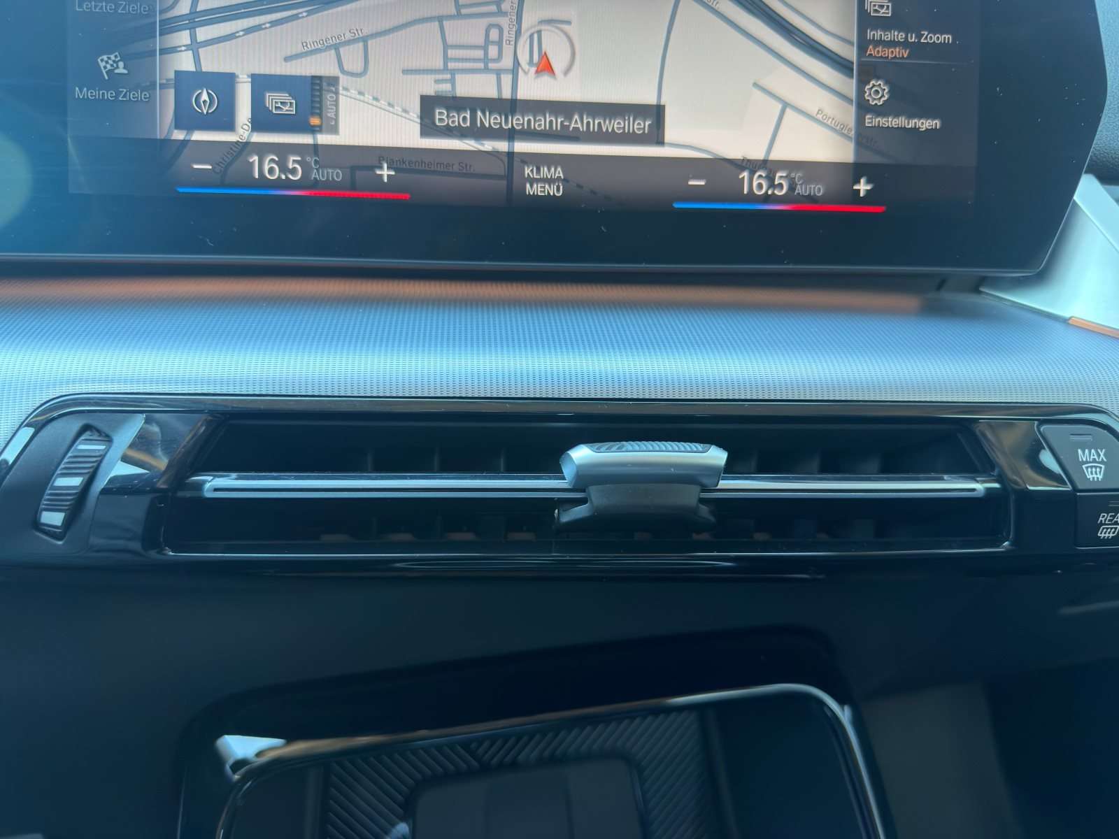 Fahrzeugbild eines BMW X1