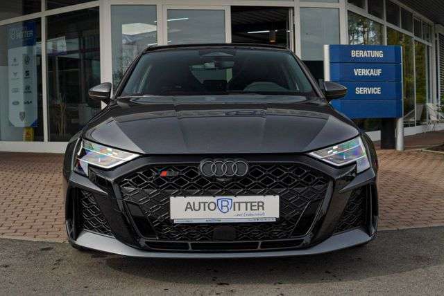 Fahrzeugbild eines Audi RS3