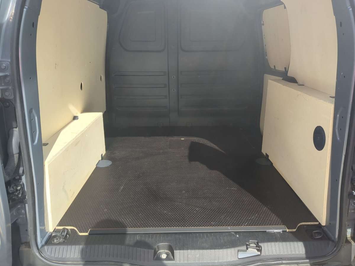 Fahrzeugbild eines Nissan Townstar
