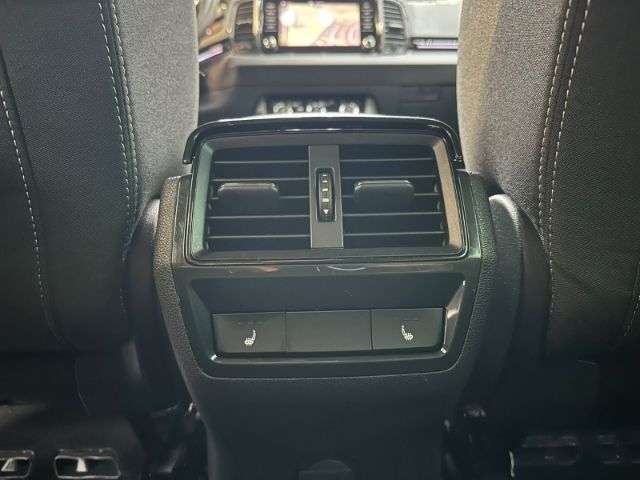 Fahrzeugbild eines Skoda Karoq