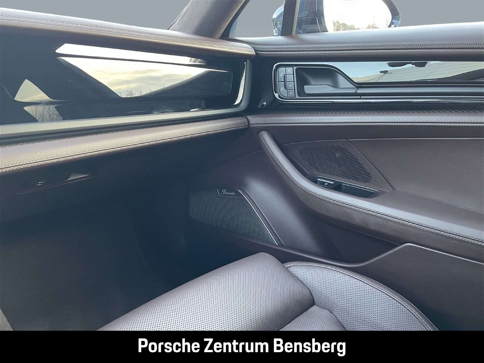 Fahrzeugbild eines Porsche Panamera