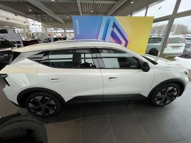 Fahrzeugbild eines Renault Scenic E-TECH