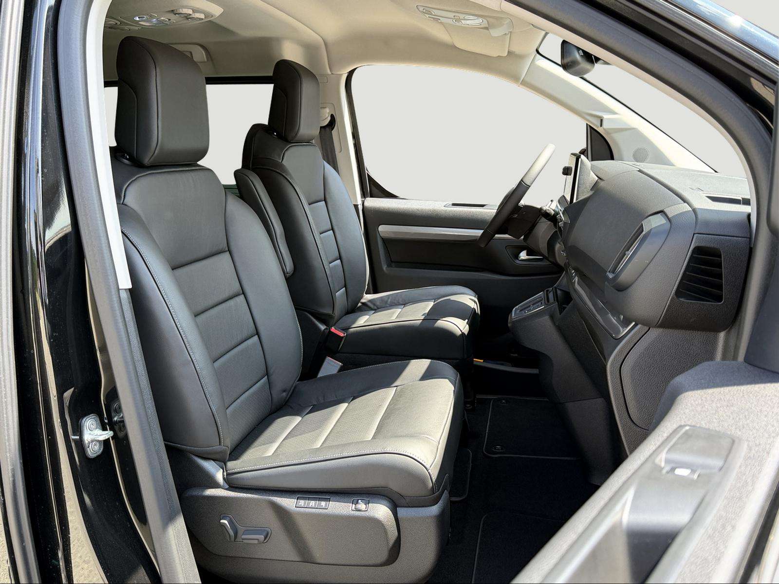 Fahrzeugbild eines Opel Zafira Life