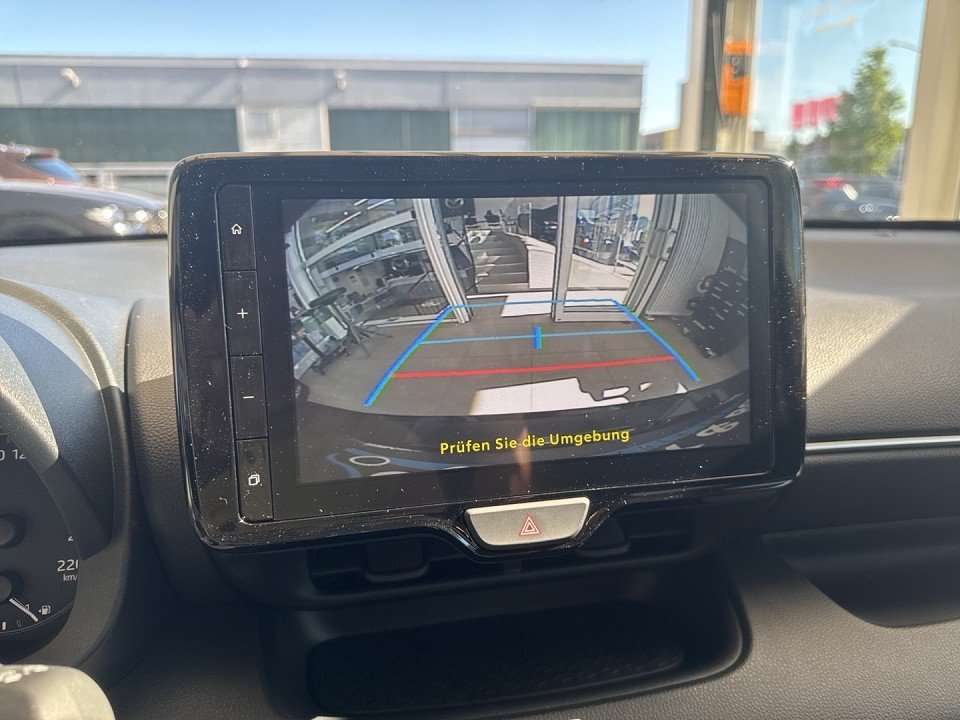 Fahrzeugbild eines Mazda Mazda2 Hybrid