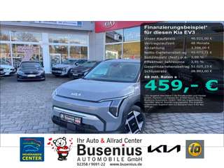 Schräge Frontansicht auf einen Kia EV3 , freigestellt