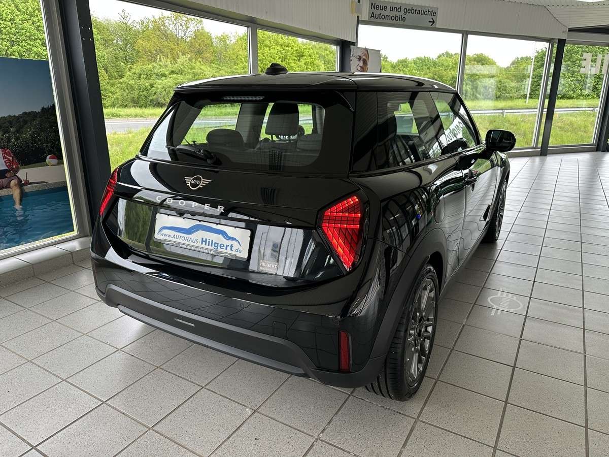 Fahrzeugbild eines MINI COOPER