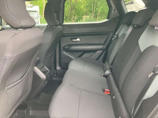 Fahrzeugbild eines Dacia Duster