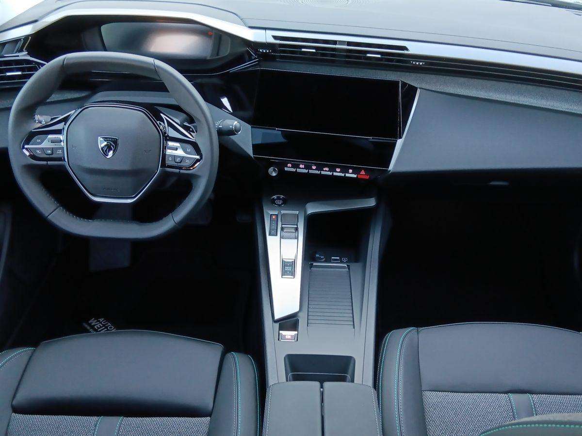 Fahrzeugbild eines Peugeot 408