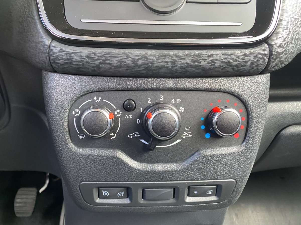 Fahrzeugbild eines Dacia Lodgy