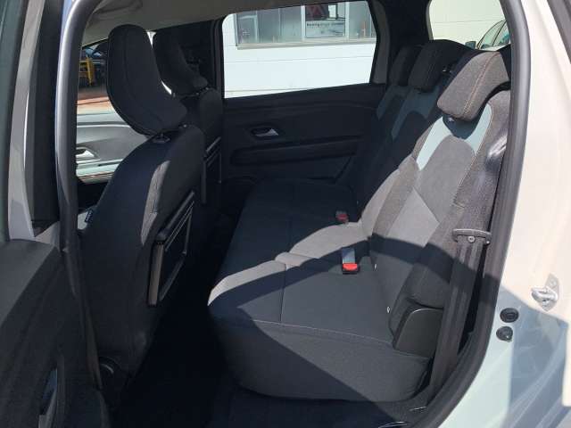 Fahrzeugbild eines Dacia Jogger