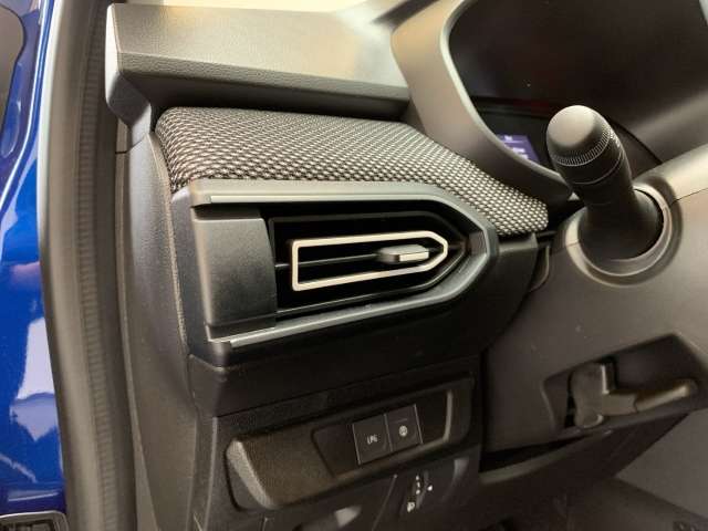 Fahrzeugbild eines Dacia Sandero