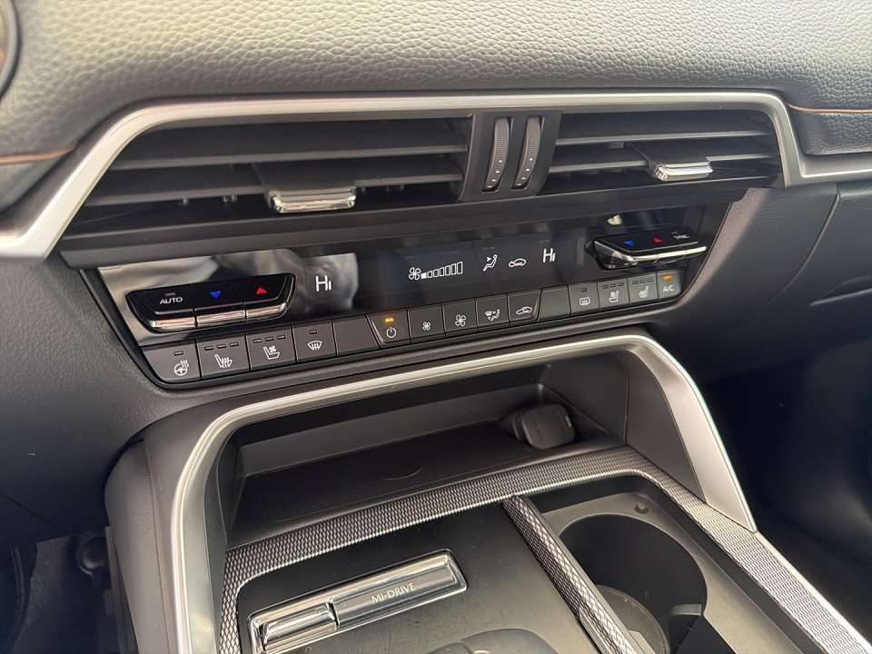 Fahrzeugbild eines Mazda CX-60