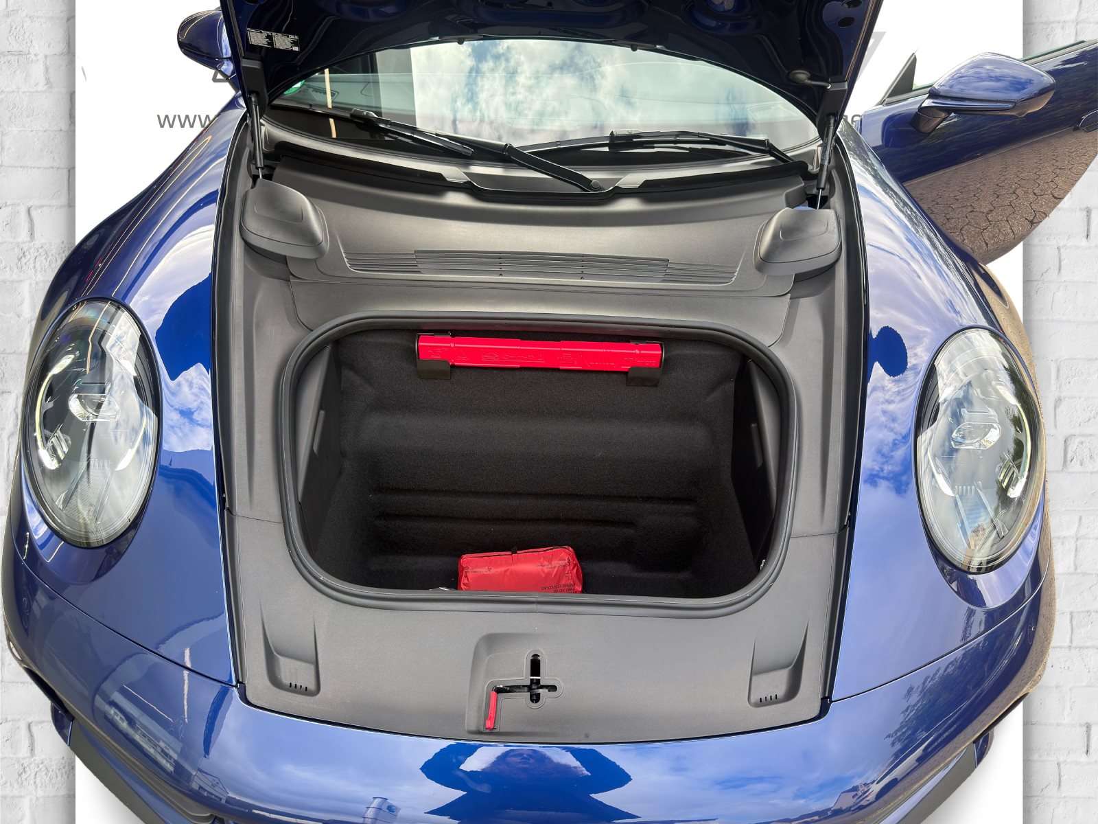 Fahrzeugbild eines Porsche 911