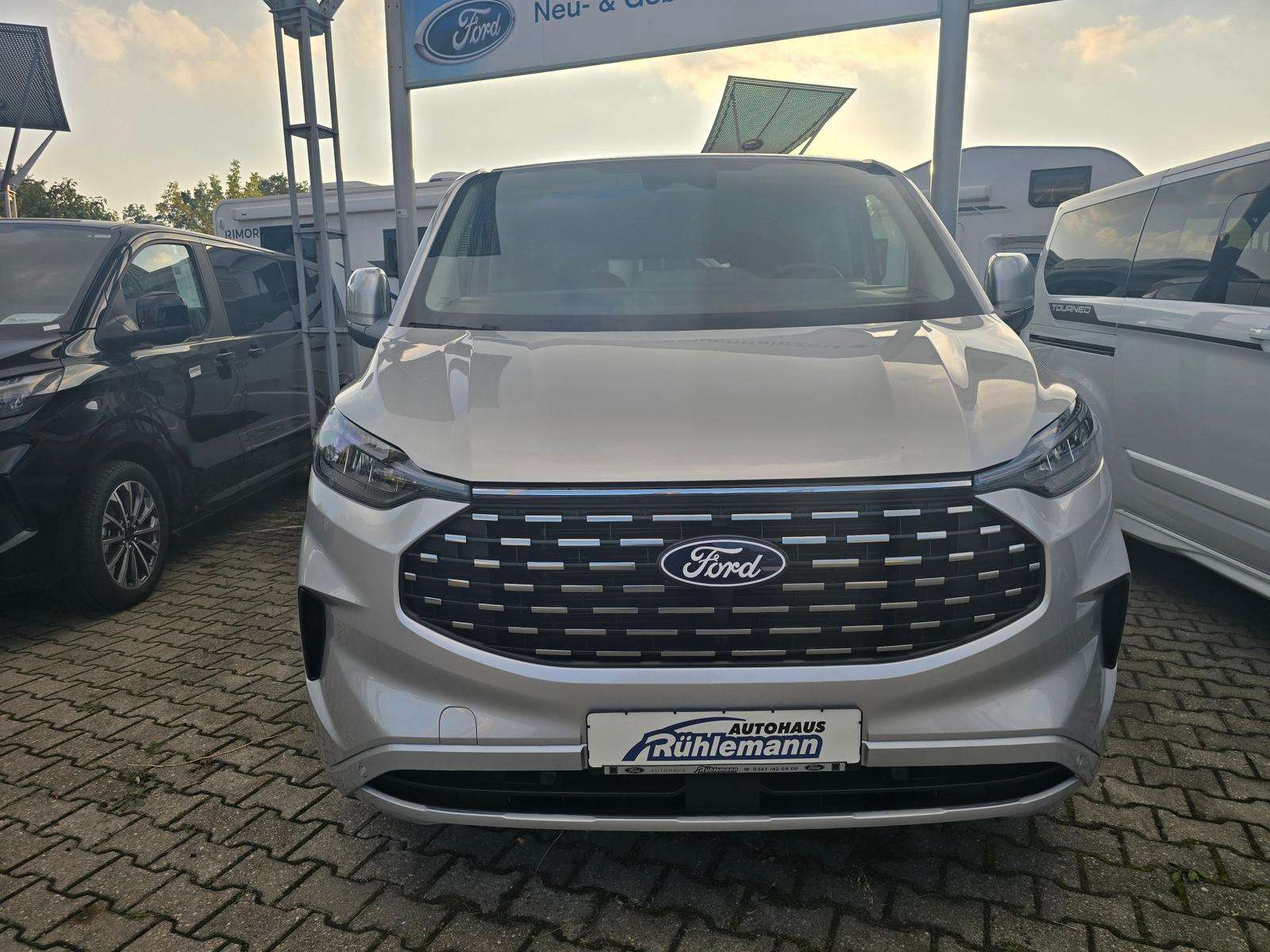 Fahrzeugbild eines Ford Tourneo Custom