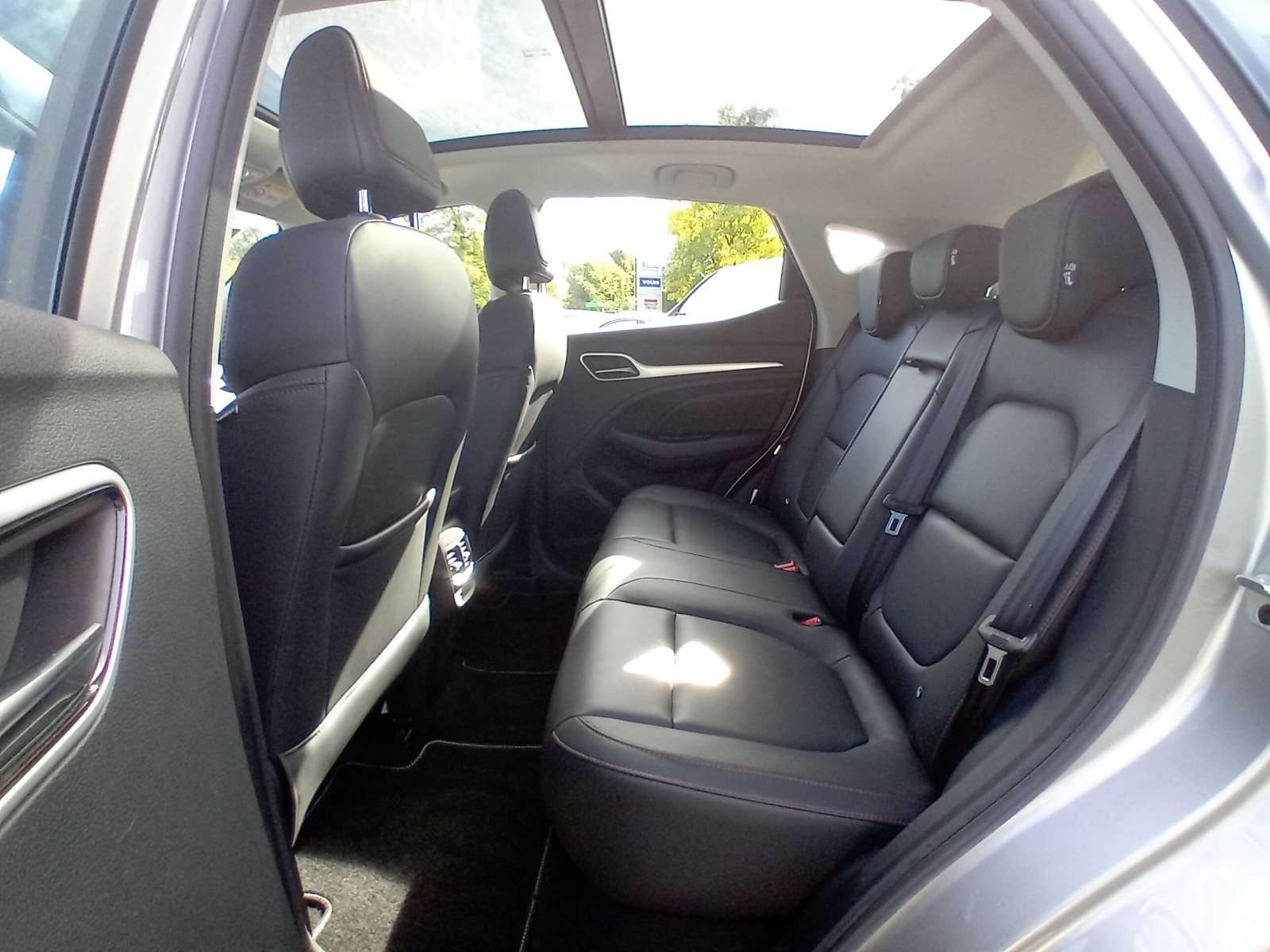 Fahrzeugbild eines MG ZS