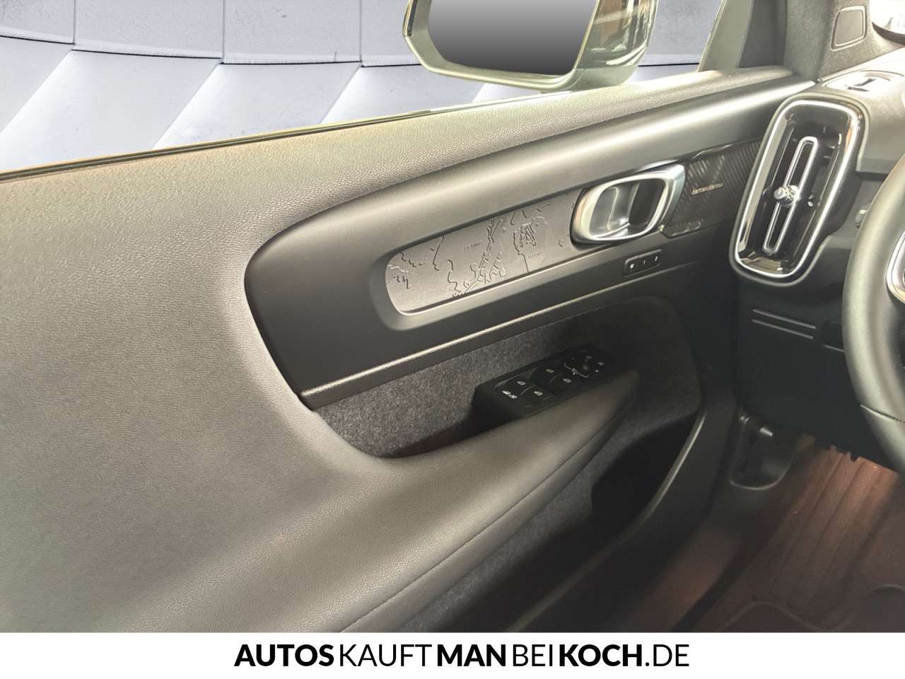 Fahrzeugbild eines Volvo C40