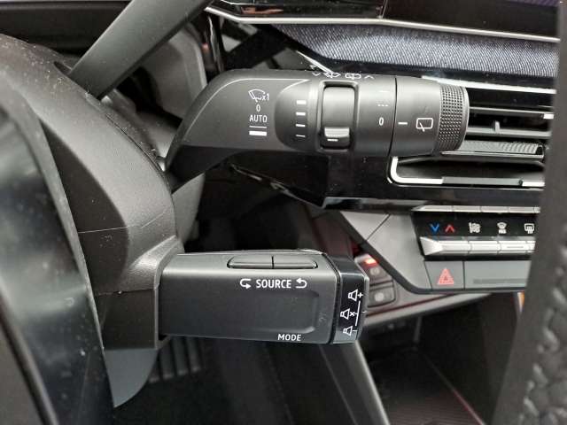 Fahrzeugbild eines Renault 5 E-TECH
