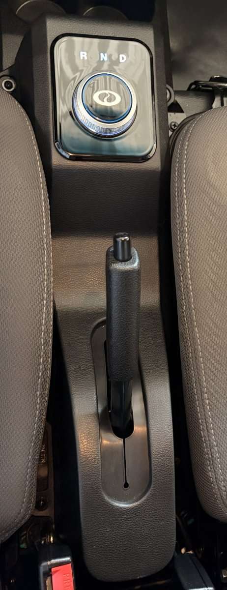 Fahrzeugbild eines DFSK EC35