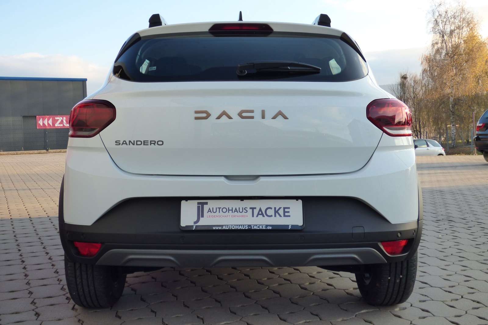 Fahrzeugbild eines Dacia Sandero