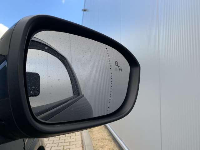 Fahrzeugbild eines Renault Megane E-TECH