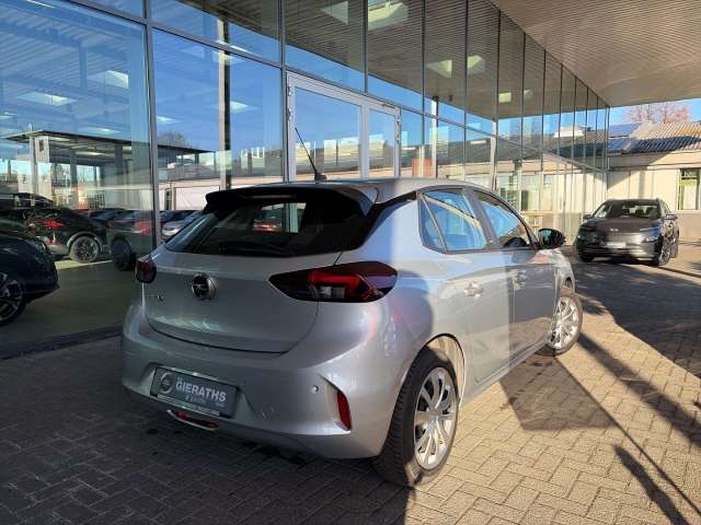 Fahrzeugbild eines Opel Corsa