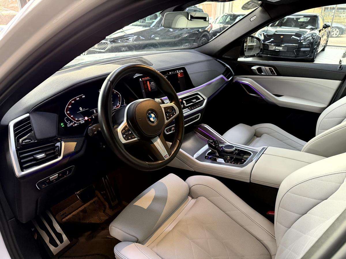 Fahrzeugbild eines BMW X6