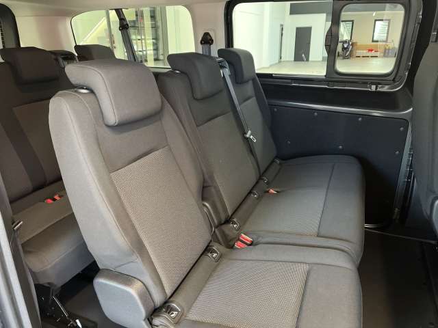 Fahrzeugbild eines Opel Vivaro