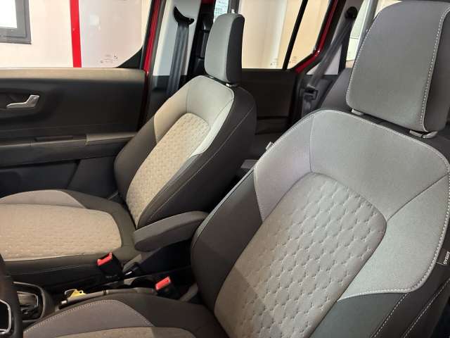 Fahrzeugbild eines Ford Tourneo Courier