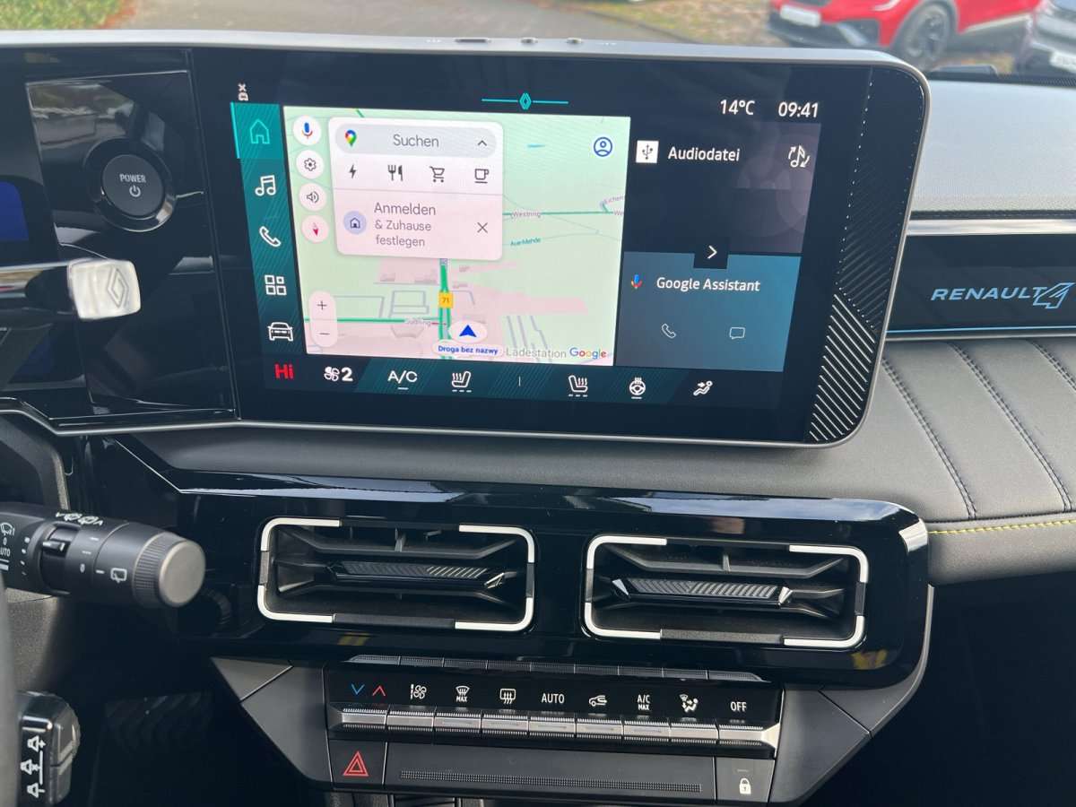 Fahrzeugbild eines Renault 4 E-TECH