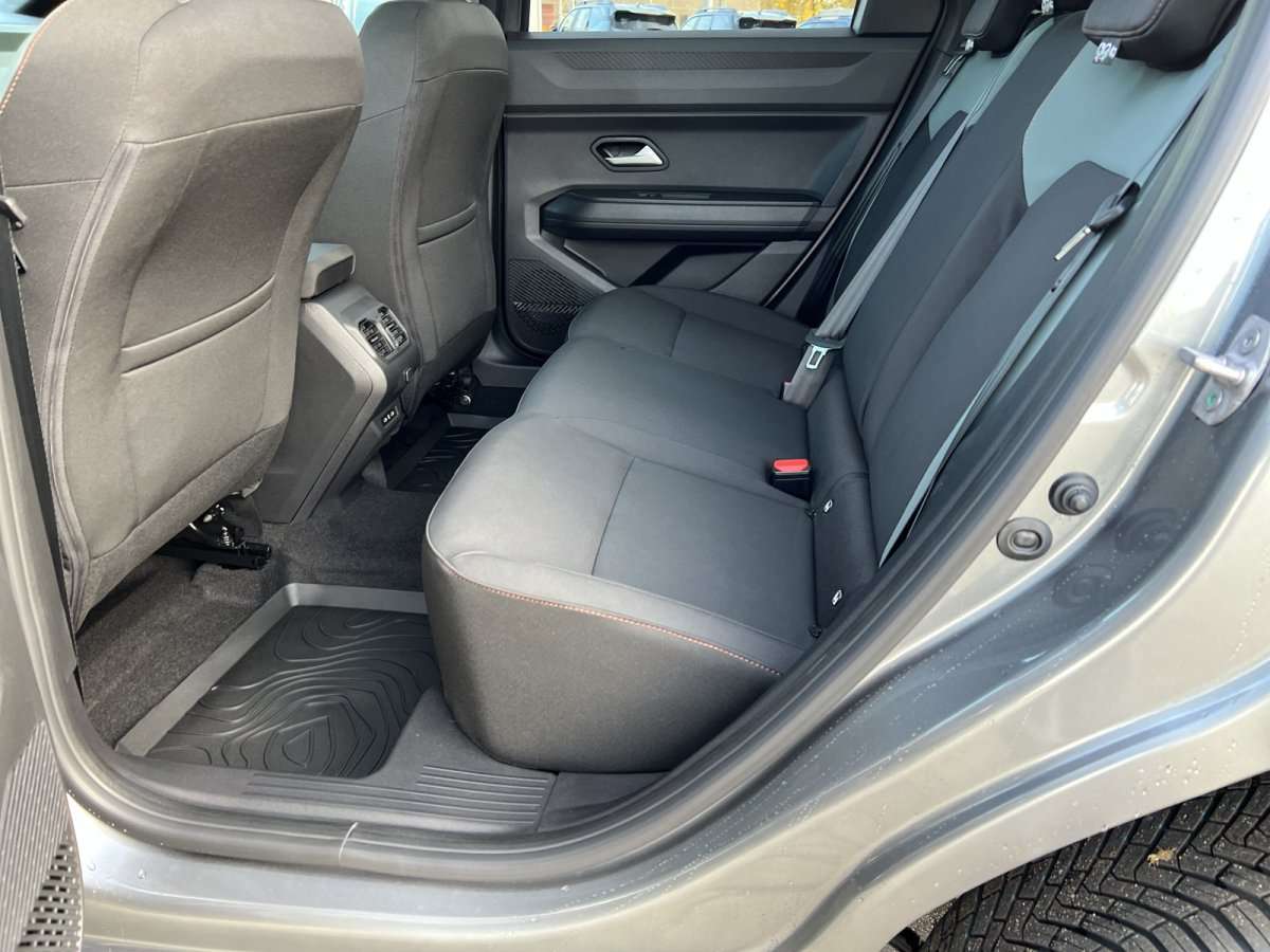 Fahrzeugbild eines Dacia Bigster