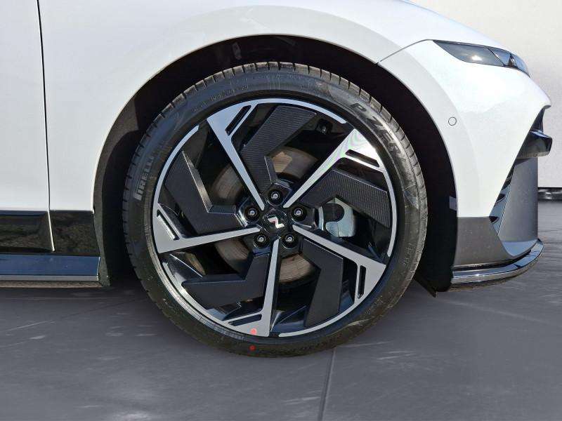 Fahrzeugbild eines Hyundai IONIQ 6