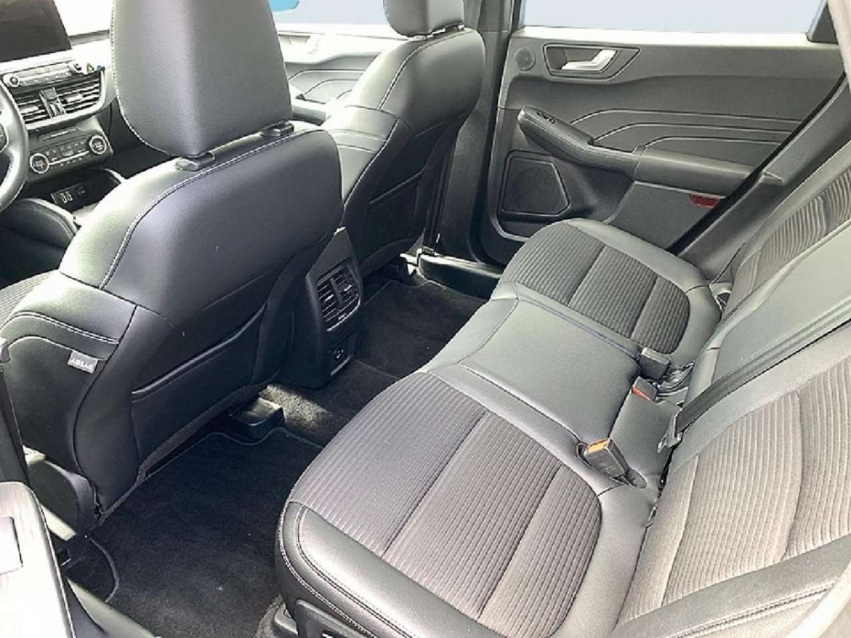 Fahrzeugbild eines Ford Kuga