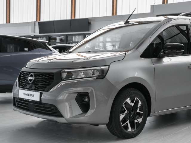 Fahrzeugbild eines Nissan Townstar